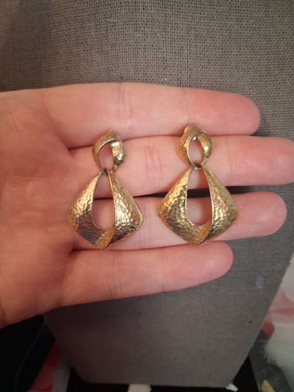Retro style dangle earrings
